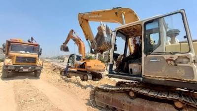 وزير الإسكان: تطوير منظومة الصرف الصحى بمدينة العبور لمجابهة الأمطار والسيول