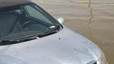 كسر الماسورة الرئيسية للصرف الصحي في منطقة التجمع الخامس