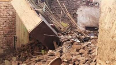 إنقاذ سيدتين في انهيار منزل جزئي بقرية فاو بحري