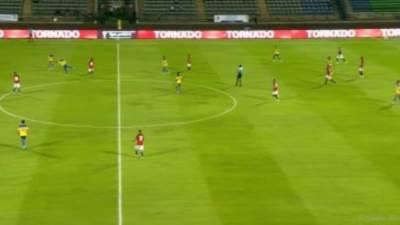 بعد طرد عمر جابر..منتخب الجابون يحرز الهدف الأول في شباك منتخب مصر