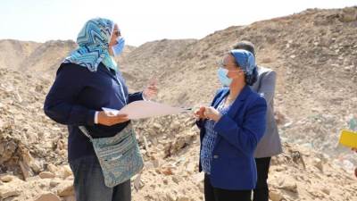 وزيرة البيئة تتفقد أعمال السيطرة على مقلب الطوب الرملي تمهيدا لغلقه