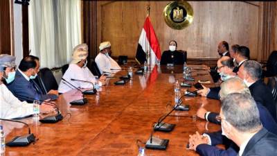 "جامع" تبحث مع أعضاء مجلس الأعمال المصري العماني تنشيط التبادل التجاري والاستثمارات