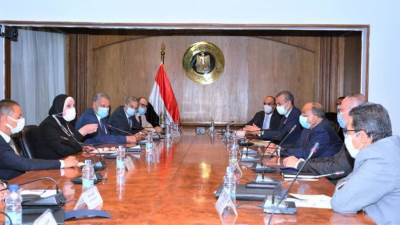 وزيرا التجارة والتنمية يبحثان إعداد قاعدة بيانات متكاملة لقطاع المشروعات