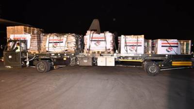 اقلاع ثلاث طائرات مصرية للسودان محملة بأطنان من المساعدات الإنسانية