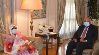 شكري يستقبل وزيرة خارجية السودان ويؤكد ان التنسيق المصري السوداني مستمر