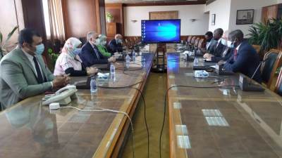 وزير الري يلتقي وزير المياه الناميبي ورئيس مجلس وزراء المياه الأفارقة