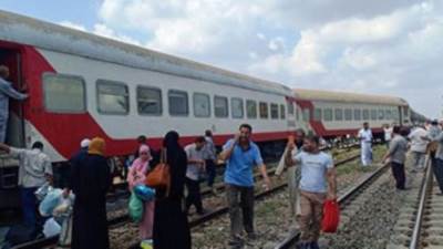 خروج عربات من قطار "الإسماعيلية-الإسكندرية" عن القضبان