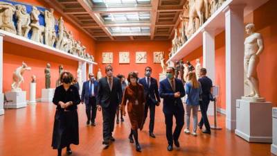 وزير السياحة يقوم بزيارة متحف بوشكين ويلتقي بمديري الثلاثة متاحف الرئيسية بموسكو