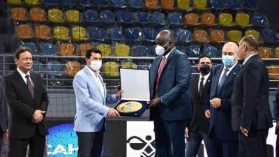 وزير الشباب يشهد قمة الأهلي والزمالك في مباراة السوبر الإفريقي لكرة اليد