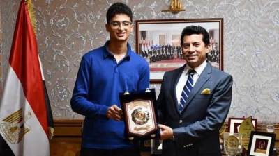 وزير الرياضة: يُكّرم"أدهم معتز" لحصوله على الميدالية الذهبية في بطولة العالم للناشئين