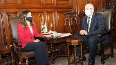 وزير الزراعة يبحث مع المدير الإقليمي بالبنك الدولي تأثير التغيرات المناخية على قطاع الزراعة