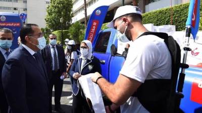 رئيس الوزراء يُدشن حملة "معًا نطمئن .. سجل الآن" لتشجيع المواطنين لاخذ لقاح كورونا