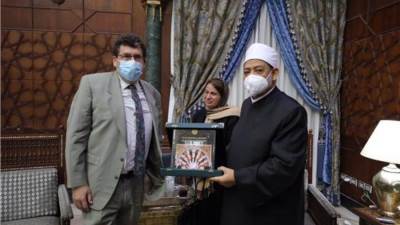 شيخ الأزهر : مستعدون لتدريب أئمة فرنسا لمحاربة الفكر المتطرف
