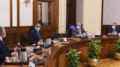 "مدبولي" يؤكد أهمية سرعة الانتهاء من تلقى لقاحات فيروس كورونا