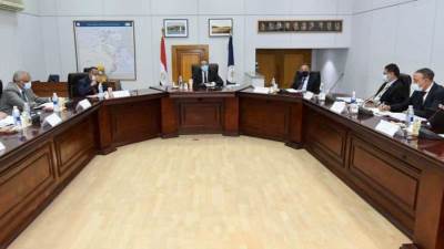وزير السياحة يترأس الجلسة الاستثنائية لمجلس إدارة المجلس الأعلى للآثار