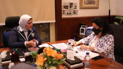 وزيرة الصحة تؤكد أهمية توثيق مبادرة رئيس الجمهورية "100 مليون صحة"