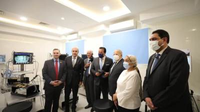 "وزير التعليم العالي"و"رئيس جامعة القاهرة"يفتتحان عيادات العناية بالمرأة والعيادات التخصصية بالقصر العيني