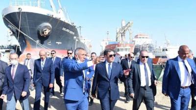 الرئيس التنفيذي لهيئة الاستثمار يتفقد المنطقة الحرة في "عتاقة" و"الأدبية" بمحافظة السويس