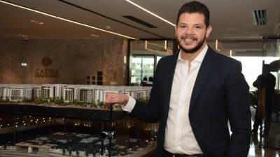 منصور: أنجزنا 95% بالمرحلة الأولى و64% بالثانية من مشروع "كاسيل لاند مارك" العاصمة الإدارية