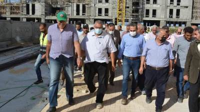نائب وزير الإسكان يتفقد مشروعات المنصورة الجديدة