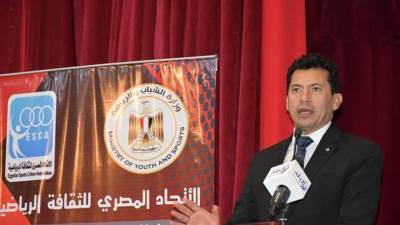 وزير الرياضة يشهد ندوة حوارية حول "الإعلام الرياضي بين المهنية والتريند"