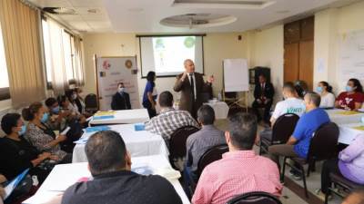 القوى العاملة تنظم برنامج تدريبي للتوعية بالتعاون مع الكنيسة القبطية الارثوذكسية