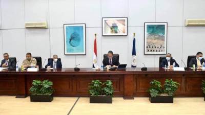 وزير السياحة يشهد استعراض القوائم المالية والحساب الختامي لهيئة المتحف للعام المالي