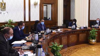 مدبولي يهنئ البرلمان بعودة الانعقاد ويُثمّن التعاون مع الحكومة من أجل إنهاء التشريعات