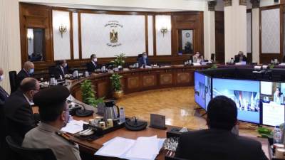 سعفان يفتتح عيادات التأمين الصحي بجامعة الزقازيق