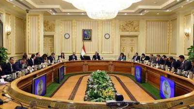 مجلس الوزراء:عدم السماح بدخول العاملين للمقار الحكومي إلا بعدالحصول على لقاح كورونا