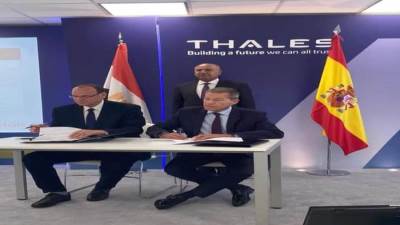 وزير النقل يشهد توقيع تفاهم بين السكك الحديدية و"تاليس" الاسبانية العالمية 