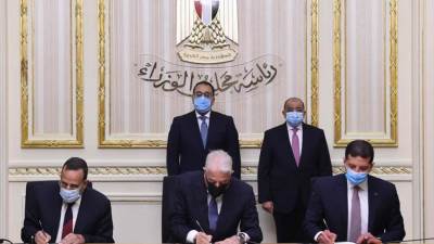 "مدبولي" يشهد توقيع بروتوكول تعاون بشأن الطرح الإلكتروني للتجمعات التنموية الزراعية والسكنية بسيناء