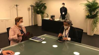 وزيرة البيئة تعقد أولى اللقاءات الثنائية على هامش اجتماعات ميلانو للمشاورات التمهيدية