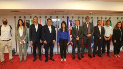 "المشاط" تلتقي مجموعة من الشركات الناشئة المشاركة في مؤتمر القمة الأفريقي الفرنسي