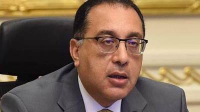 رئيس الوزراء يهنئ وزير الدفاع بذكرى نصر أكتوبر المجيد