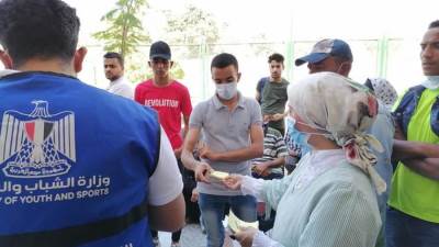 متطوعي وزارة الشباب والرياضةYLY يشاركون تنظيم تلقي المواطنين لقاح كورونا بمختلف المحافظات