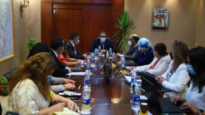وزير السياحة يعقد اجتماعاً تنسيقياً مع قيادات الوزارء والهيئة المصرية للتنشيط السياحي