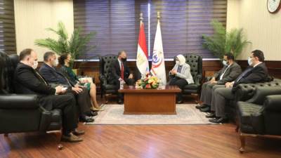 "زايد": الدراسة لن تؤجل.. ونشكر أمريكا لدعمنا بـ8 ملايين جرعة من "فايزر"