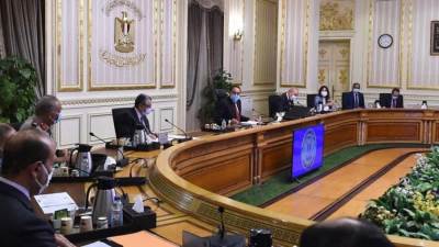 "مدبولي" ينابع موقف تنفيذ المشروعات في قطاع الكهرباء ضمن مبادرة "حياة كريمة"