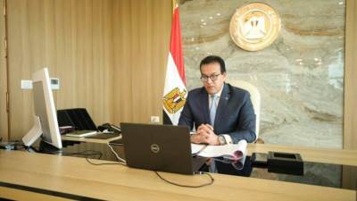 وزير التعليم العالي يعقد اجتماعًا لمناقشة إنشاء جامعة تكنولوجية خاصة بمدينة بدر