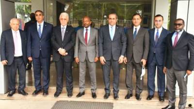 دعوة وزير البنية التحتية الكونغولى لزيارة مصر والاطلاع على التجربة المصرية