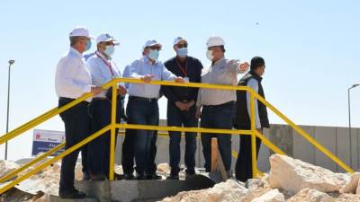 جولة تفقدية لوزير البترول لمنطقتى خليج السويس ورأس غارب البترولية بالبحر الأحمر