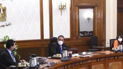 رئيس الوزراء يتابع مع وزير الشباب والرياضة عدداً من ملفات عمل الوزارة
