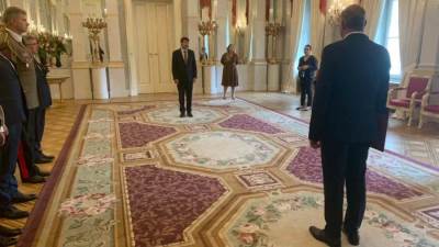 السفير المصري في بودابست يُقدم أوراق اعتماده إلى رئيس الجمهورية المجري