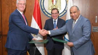 وزيرالبترول يشهد توقيع مذكرة تفاهم بين "انبى" و"تكنيب الإيطالية" بمجال تحول الطاقة