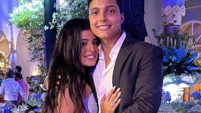 خالد منيب يهنئ مريم عامر منيب بحفل خطبتها