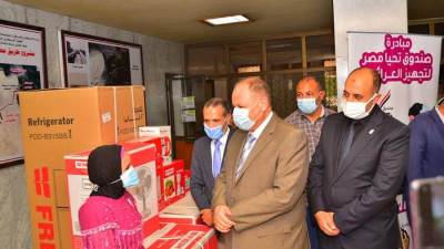 صندوق تحيا مصر يسلم تجهيزات الزواج لـ20 فتاة أولى بالرعاية بمحافظة أسيوط