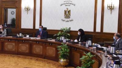 مدبولى: توجيهات من الرئيس بدعم وتحفيز قطاع الصناعة والعمل على مضاعفة الصادرات