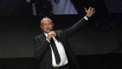 ساويرس: مهرجان الجونة في موعده غدًا الخميس "وكأن ما فيش حريق حصل"