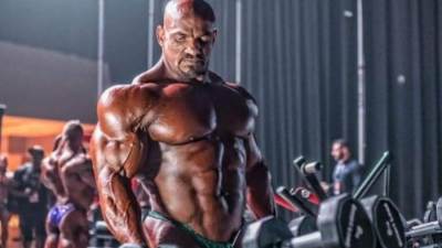 بيج رامي ينشر صورة جديدة له خلال التدريب